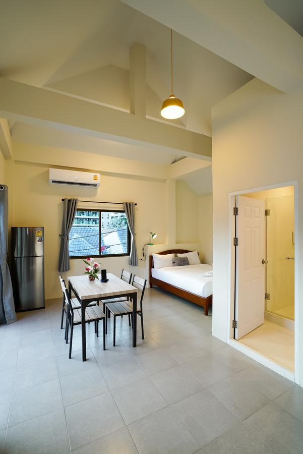 Eriksson Guesthouse Patong Quarto foto