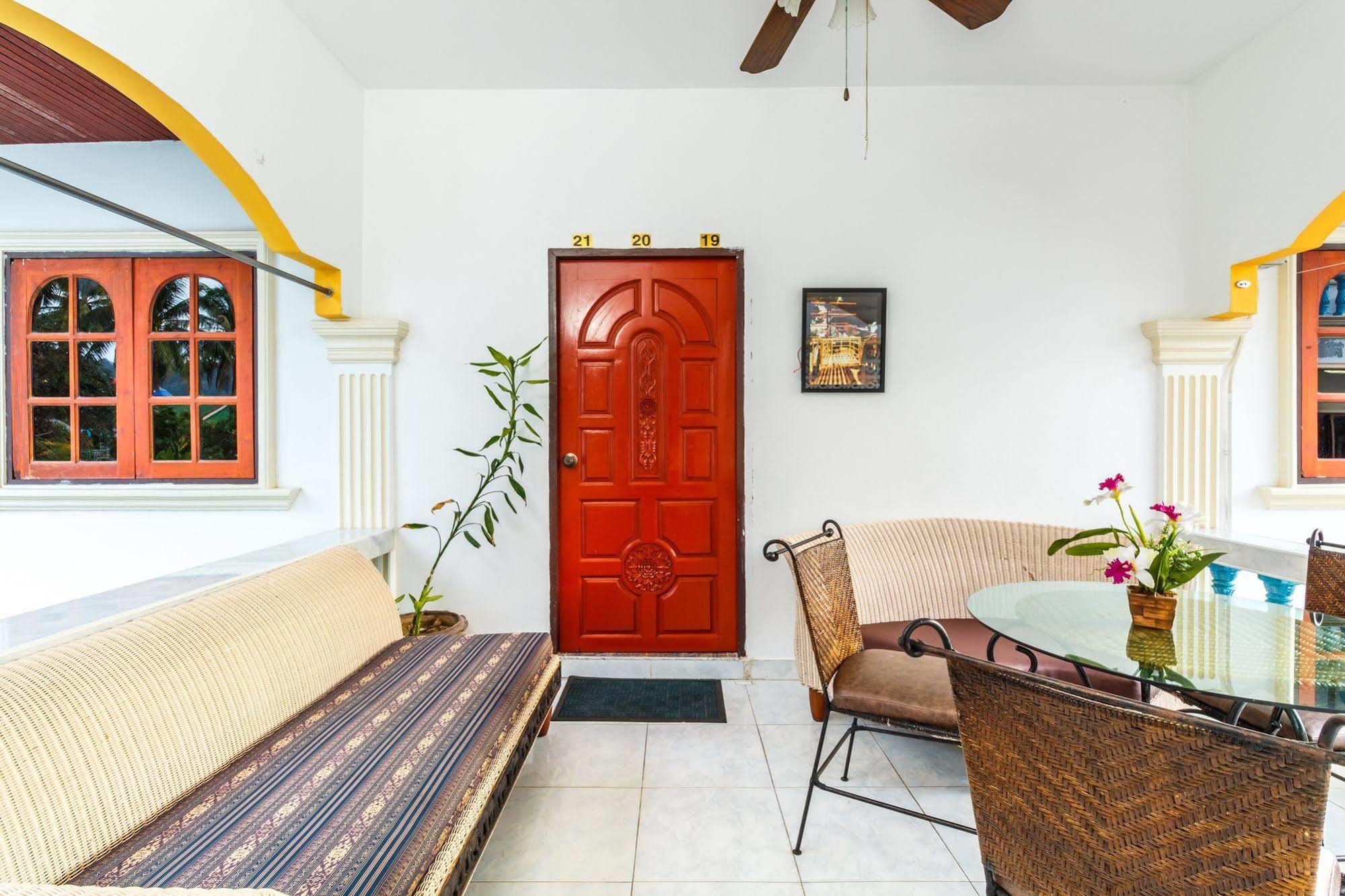 Eriksson Guesthouse Patong Exterior foto