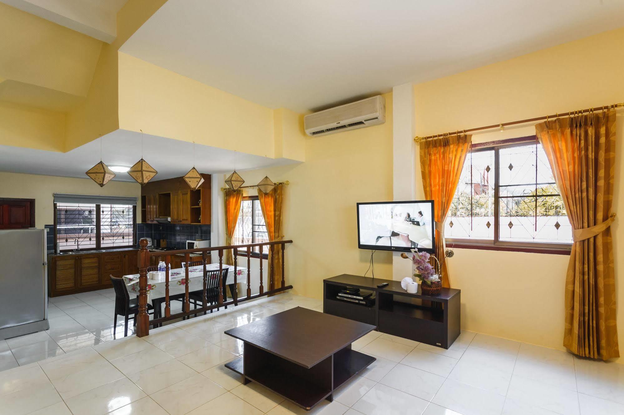 Eriksson Guesthouse Patong Exterior foto